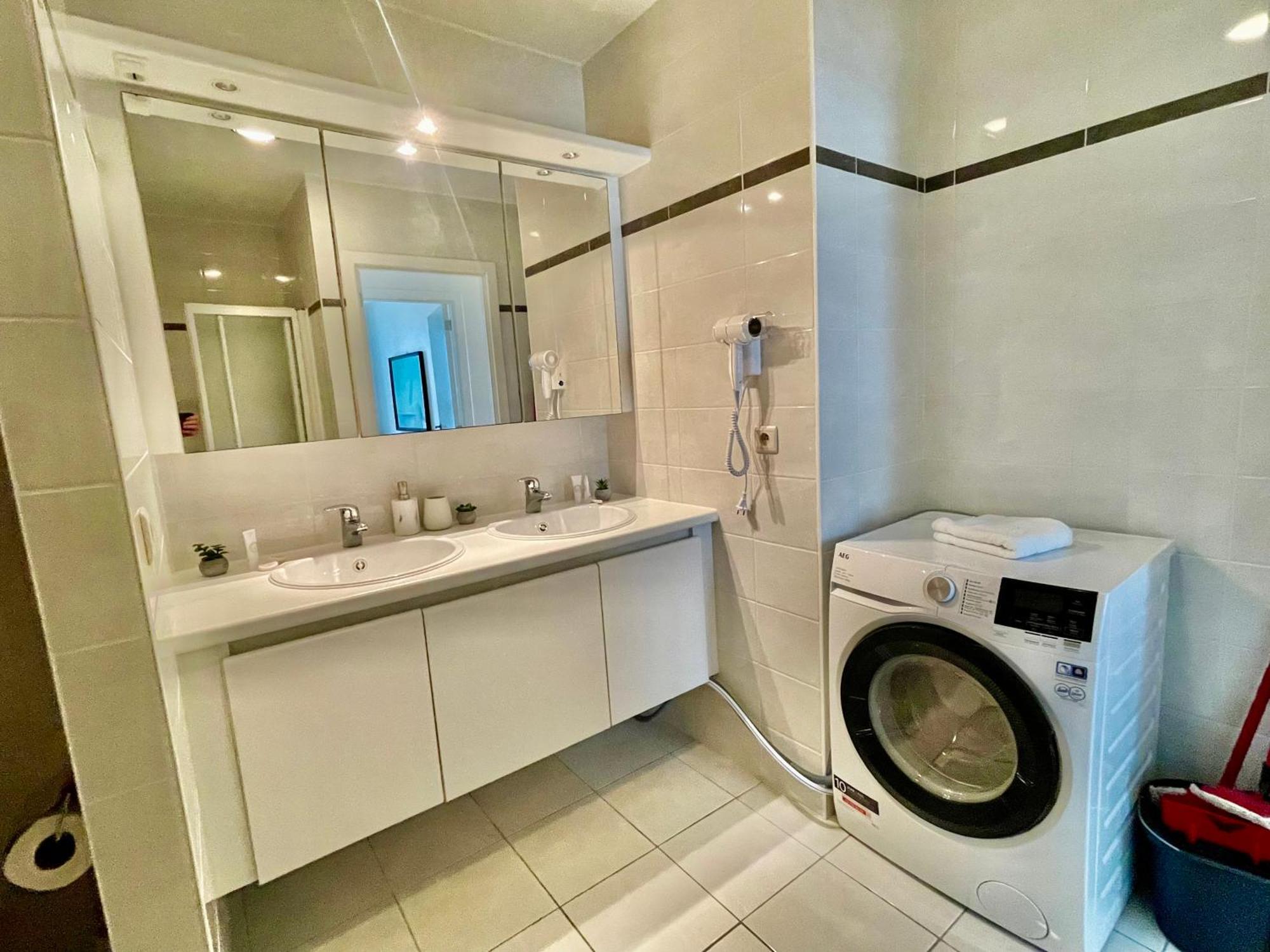 3Br Zeedijk Apartment Ocean View Blankenberge Luaran gambar